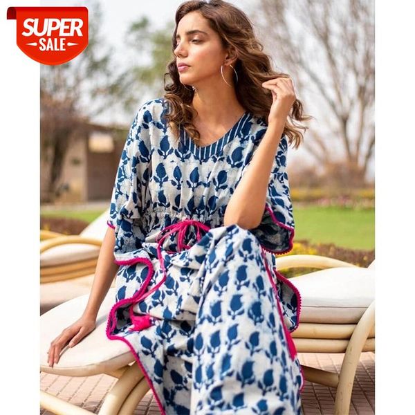 embroidery beach cover up saida de praia swimsuit women bikini tunics for pareo sarong beachwear q1193 #tw9a, Black;gray
embroidery beach cover up saida de praia swimsuit women bikini tunics for pareo sarong beachwear q1193 #tw9a, Black;gray