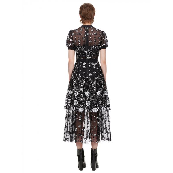 new self portrait vantage dress 2021 summer design black mesh embroidered flowers midi dress o-neck short sleeve for womenswimwear bathing s, Black;gray
new self portrait vantage dress 2021 summer design black mesh embroidered flowers midi dress o-neck short sleeve for womenswimwear bathing s, Black;gray