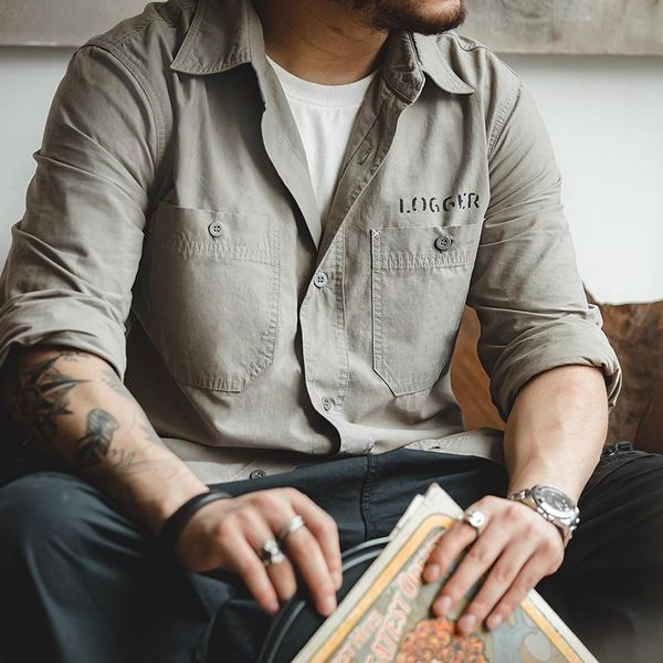 men's casual shirts 2021 men tooling 100% cotton letter shirt japan retro grey pocket fashion solid turn-down collar long sleeve korea, White;black
men's casual shirts 2021 men tooling 100% cotton letter shirt japan retro grey pocket fashion solid turn-down collar long sleeve korea, White;black