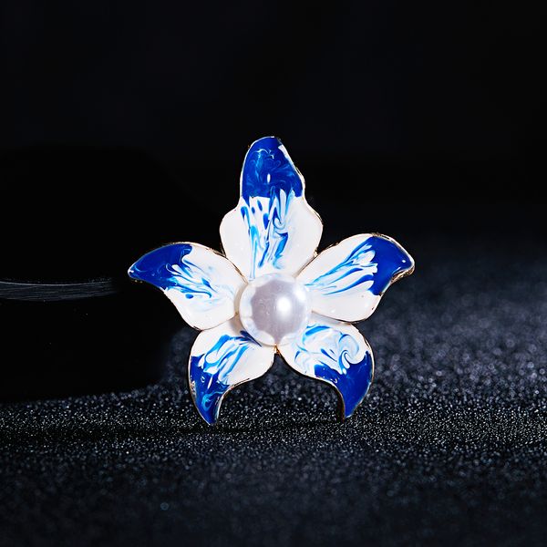 blue elegant handmade imitation pearl flower brooch pins women plant brooch coat daily casual jewelry giftdio chan contact, Gray
blue elegant handmade imitation pearl flower brooch pins women plant brooch coat daily casual jewelry giftdio chan contact, Gray