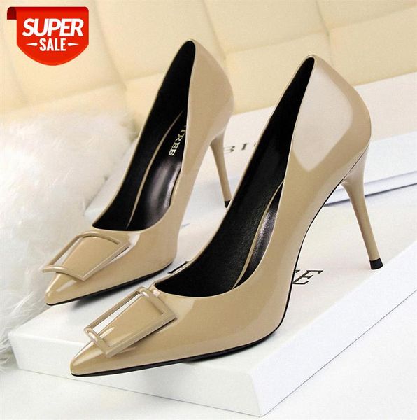1785-1 korean fashion professional ol high-heeled shoes women's stiletto patent leather shallow pointy square buckle single #5z0s
1785-1 korean fashion professional ol high-heeled shoes women's stiletto patent leather shallow pointy square buckle single #5z0s