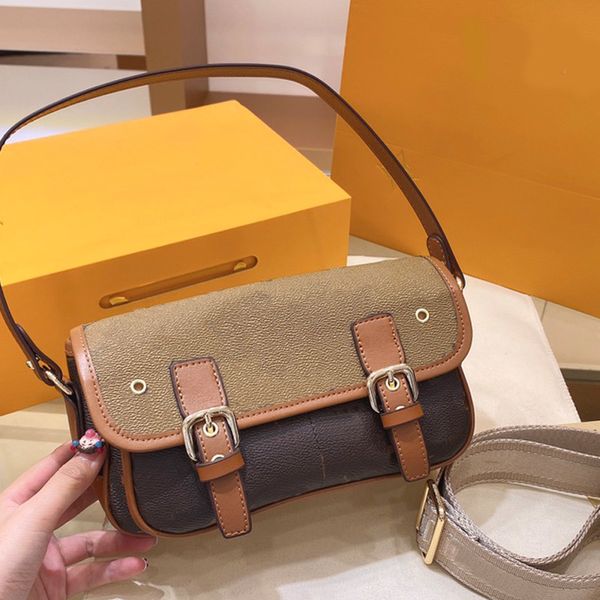 old flower fashion letter shoulder bag cross body bags cover genuine leather handbag ajustable detachable embroidery strap handbags
old flower fashion letter shoulder bag cross body bags cover genuine leather handbag ajustable detachable embroidery strap handbags