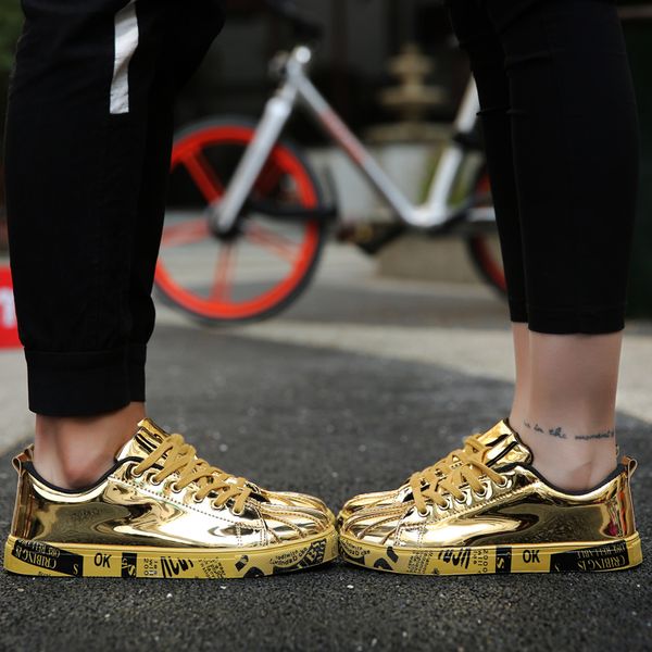 2021 High Quality Summer Women Men Running Shoes Students Outdoor Sports Sneakers Patent Leather Black Golden Silver Size 36-46 Code 54-558
2021 High Quality Summer Women Men Running Shoes Students Outdoor Sports Sneakers Patent Leather Black Golden Silver Size 36-46 Code 54-558