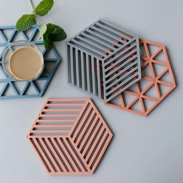 mats & pads nordic style home heat insulation silicone table mat pad hollow placemat tea cup non-slip anti-scald kitchen accessories
mats & pads nordic style home heat insulation silicone table mat pad hollow placemat tea cup non-slip anti-scald kitchen accessories