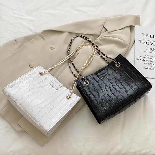 evening bags luxury handbags women designer leather 2021 shoulder female messenger crossbody for satchels lipstick fashionable purses
evening bags luxury handbags women designer leather 2021 shoulder female messenger crossbody for satchels lipstick fashionable purses