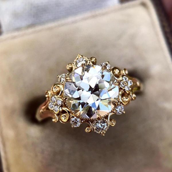 wedding rings fashion golden lace victorian white zircon engagement ring for women jewelry hand accessories, Slivery;golden
wedding rings fashion golden lace victorian white zircon engagement ring for women jewelry hand accessories, Slivery;golden