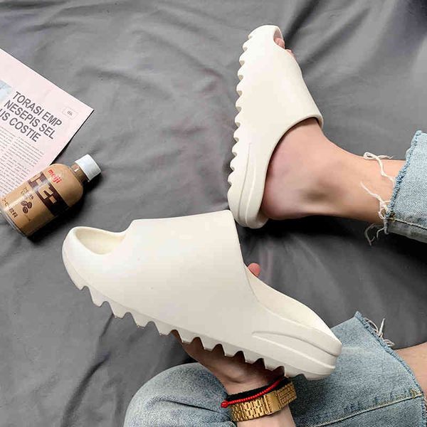 men shoes 2021 summer new fashion versatile coconut slippers for men outdoor wear zlh, Black
men shoes 2021 summer new fashion versatile coconut slippers for men outdoor wear zlh, Black