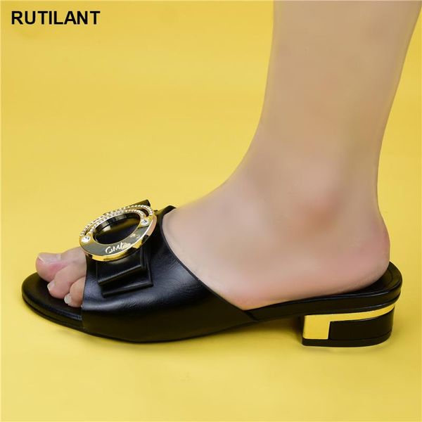 dress shoes latest design decorated with rhinestone mid heels ladies slippers women sandals female wedding party pumps, Black
dress shoes latest design decorated with rhinestone mid heels ladies slippers women sandals female wedding party pumps, Black