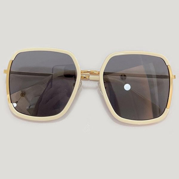 sunglasses fashion square women big frame men mirror sun glasses uv400 with box, White;black
sunglasses fashion square women big frame men mirror sun glasses uv400 with box, White;black