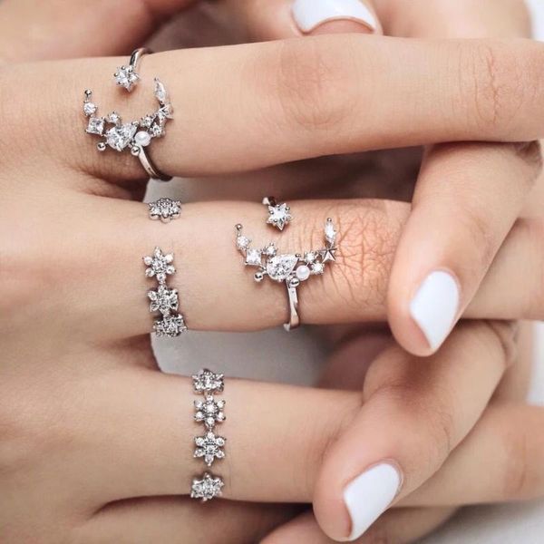 cluster rings 2021 spring flower design 925 sterling silver minimal jewelry drop open adjust women cz cute ring, Golden;silver
cluster rings 2021 spring flower design 925 sterling silver minimal jewelry drop open adjust women cz cute ring, Golden;silver
