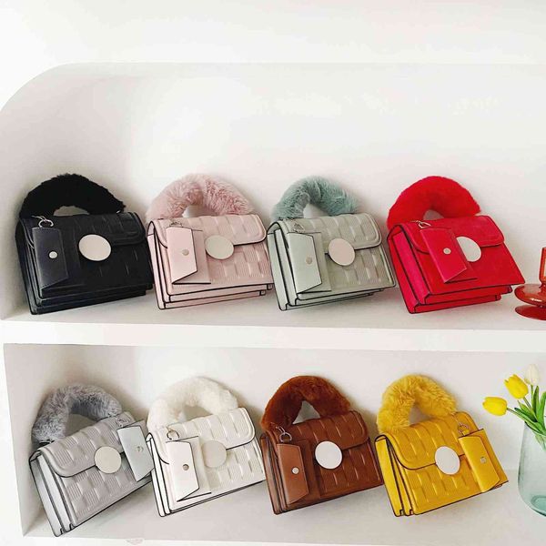 factory outlet design autumn one shoulder handbag 2021 net red, foreign style, fashion, oblique cross women's bag
factory outlet design autumn one shoulder handbag 2021 net red, foreign style, fashion, oblique cross women's bag