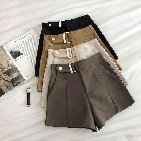 summer solid casual women short high waist loose wide leg plus size korean classic simple elegant pants, White;black
summer solid casual women short high waist loose wide leg plus size korean classic simple elegant pants, White;black