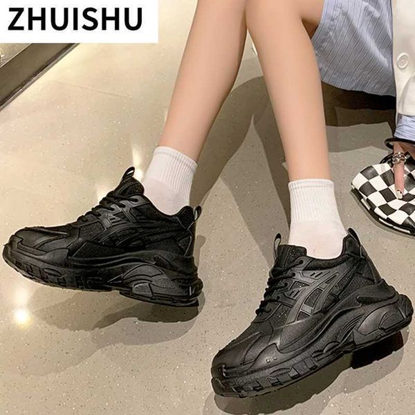 2021 autumn new fashtion platfrom pu leather women sports shoes lace-up round head breathable mesh high heel women casual shoes y0907, Black
2021 autumn new fashtion platfrom pu leather women sports shoes lace-up round head breathable mesh high heel women casual shoes y0907, Black