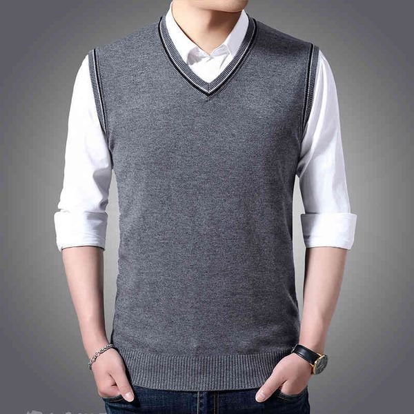 men's v-neck sweater, busins casual vt, solid color svels, knitted famous brand clothing, autumn classic style, White;black
men's v-neck sweater, busins casual vt, solid color svels, knitted famous brand clothing, autumn classic style, White;black