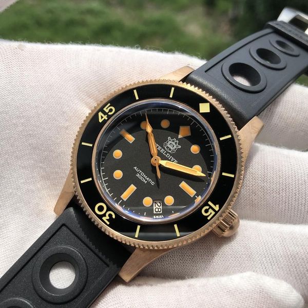 wristwatches steeldive men mechanical bronze sapphire 300m waterproof c3 luminous nh35 naval military watch diving, Slivery;brown 
wristwatches steeldive men mechanical bronze sapphire 300m waterproof c3 luminous nh35 naval military watch diving, Slivery;brown