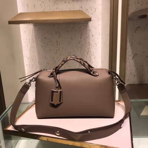 7a by the way high-quality fashion women's handbag shoulder bag multiple back methods leather capacity large compartment messenger broa
7a by the way high-quality fashion women's handbag shoulder bag multiple back methods leather capacity large compartment messenger broa
