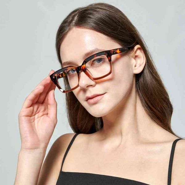custom square optical eyeglass fram vintage anti radiation computer blue light glass for women, White;black
custom square optical eyeglass fram vintage anti radiation computer blue light glass for women, White;black