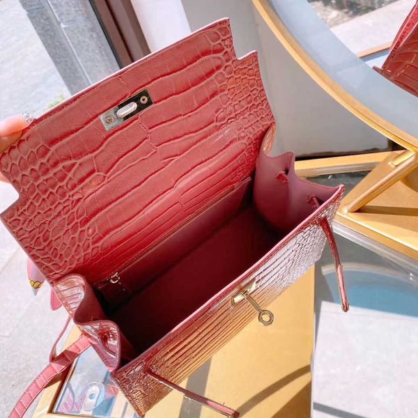 women luxurys designers bags 2021 womens handbags purses designer crossbody wallet bag louisbags_18 fashion red wedding alligator platinum o
women luxurys designers bags 2021 womens handbags purses designer crossbody wallet bag louisbags_18 fashion red wedding alligator platinum o