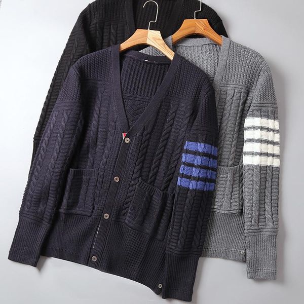 men's sweaters 2021 fashion brand men slim fit v-neck cardigans clothing striped wool autumn winter thick casual coat, White;black
men's sweaters 2021 fashion brand men slim fit v-neck cardigans clothing striped wool autumn winter thick casual coat, White;black