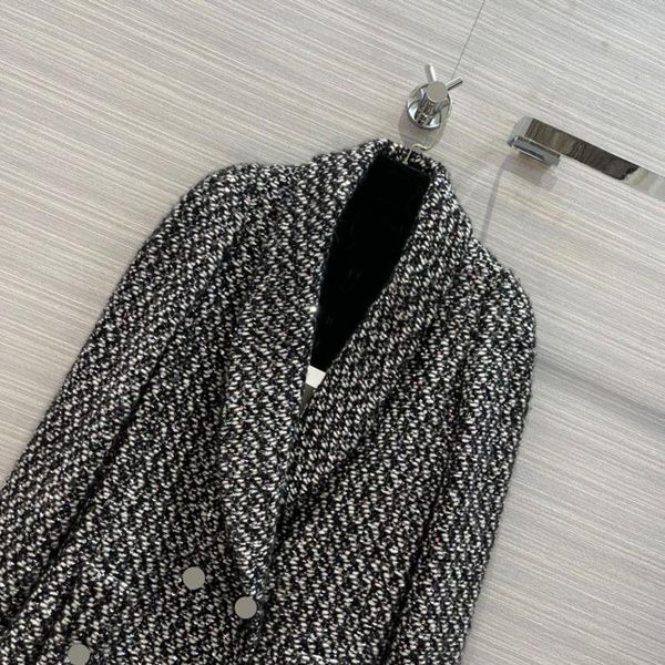 women's jackets high-end woolen coats for women fashion loose knitted 3d cut lapel long sleeve tweed lady winter 2021, Black;brown
women's jackets high-end woolen coats for women fashion loose knitted 3d cut lapel long sleeve tweed lady winter 2021, Black;brown