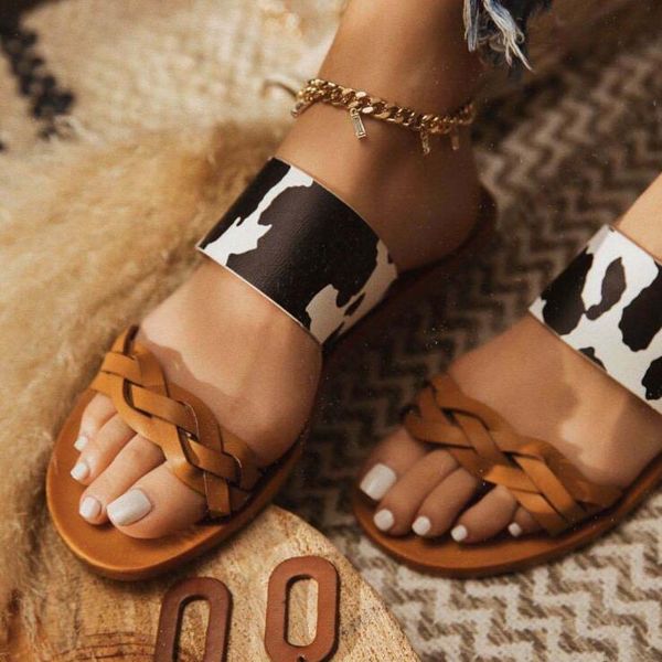 summer women cross strap single layer flat leather non-slip durable beach slippers outdoor leisure all-match sandals ms, Black
summer women cross strap single layer flat leather non-slip durable beach slippers outdoor leisure all-match sandals ms, Black