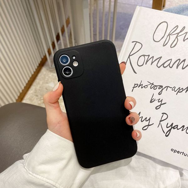 white black case for iphone 12 11 pro max wholesale bulk 97108 
white black case for iphone 12 11 pro max wholesale bulk 97108