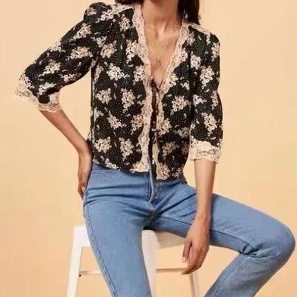 women's blouses & shirts 2021 summer women vintage floral chiffon shirt mujer elegant lace half sleeve lady v neck casual tie-string bl, White
women's blouses & shirts 2021 summer women vintage floral chiffon shirt mujer elegant lace half sleeve lady v neck casual tie-string bl, White