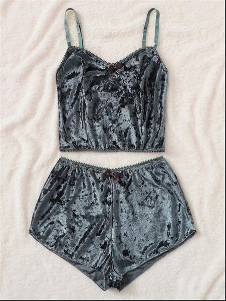 fashion underwear sleeveless womens sleepwears lingerie pajamas velvet crop bralette panty sets, Black;red
fashion underwear sleeveless womens sleepwears lingerie pajamas velvet crop bralette panty sets, Black;red
