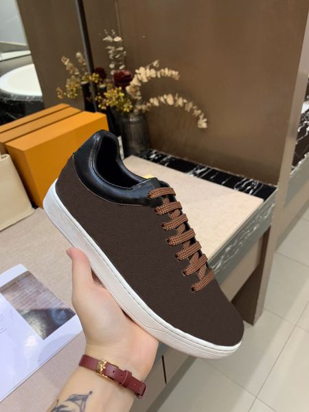 2021 classics women and girl sneaker running shoes flats beach casual fashion presbyopic leather with box
2021 classics women and girl sneaker running shoes flats beach casual fashion presbyopic leather with box