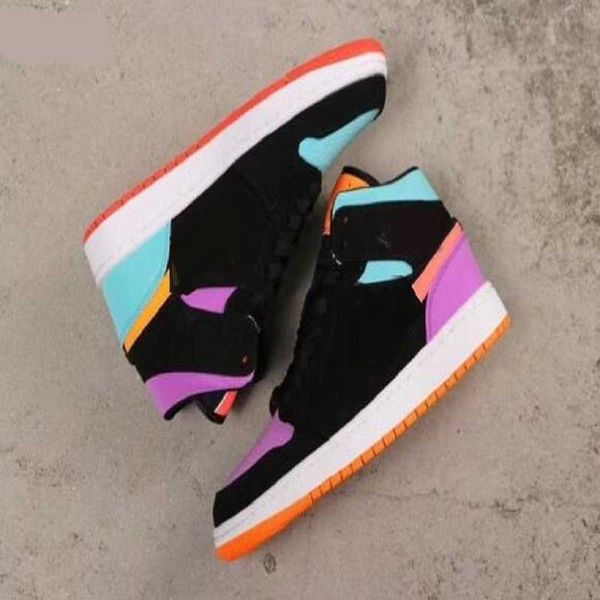eur36-46 pine green black 1s basketball shoes jumpman 1 bloodline men designer sneakers fearless obsidian unc patent gold toe
eur36-46 pine green black 1s basketball shoes jumpman 1 bloodline men designer sneakers fearless obsidian unc patent gold toe