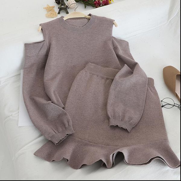 fifichuyi womens tracksuits autumn korean knitting suit long sleeve strapless pullover sweater ruffles mini skirt women fashion sets, Gray
fifichuyi womens tracksuits autumn korean knitting suit long sleeve strapless pullover sweater ruffles mini skirt women fashion sets, Gray