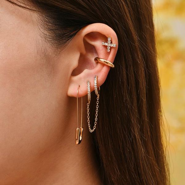 hoop & huggie simple design crystal double circle long chain earrings set for women trendy geometricgold safety pin jewelry gift, Golden;silver
hoop & huggie simple design crystal double circle long chain earrings set for women trendy geometricgold safety pin jewelry gift, Golden;silver