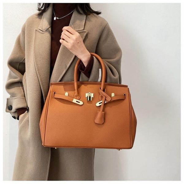 evening bags female messenger fashion daily totes lady elegant handbags women large capacity for 2022
evening bags female messenger fashion daily totes lady elegant handbags women large capacity for 2022