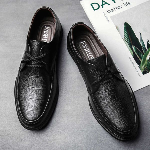 2021 spring and autumn men's summer business leisure headwear leather shoes winter round head formal leather shoes men's middle ag, Black
2021 spring and autumn men's summer business leisure headwear leather shoes winter round head formal leather shoes men's middle ag, Black