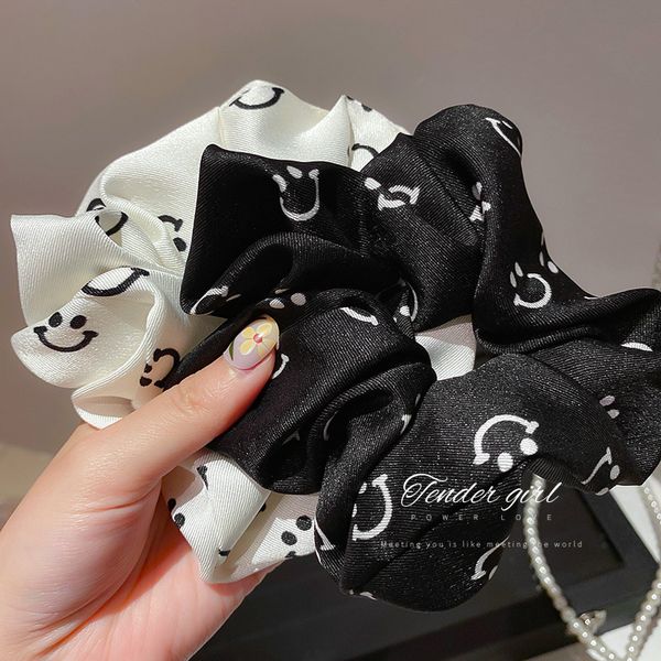 smiling face cloth tie horsetail large intestine circle fashion simple temperament hair accessories fashion personality girl heart, Pink
smiling face cloth tie horsetail large intestine circle fashion simple temperament hair accessories fashion personality girl heart, Pink