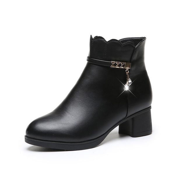 boots 2021 winter women shoes woman solid black leather female square mid heels warm plush zipper crystal ankle
boots 2021 winter women shoes woman solid black leather female square mid heels warm plush zipper crystal ankle