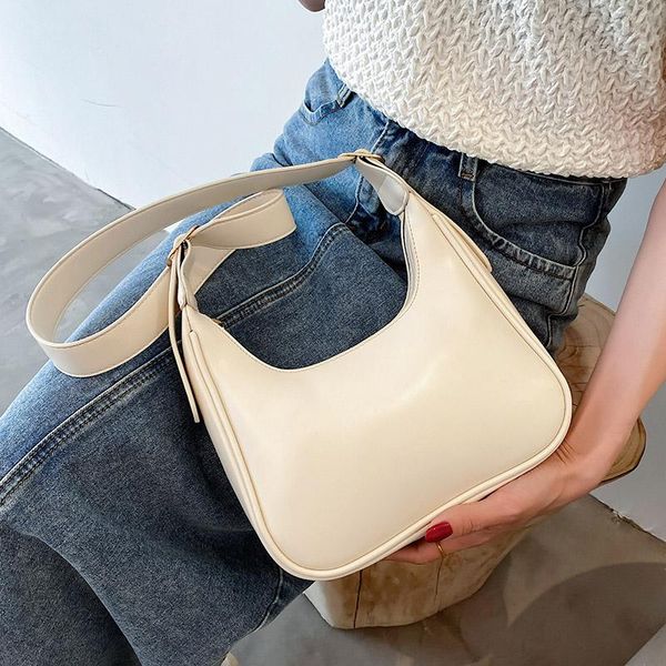 half moon design small pu leather crossbody bags for women 2021 summer simple shoulder purses lady luxury travel handbags
half moon design small pu leather crossbody bags for women 2021 summer simple shoulder purses lady luxury travel handbags