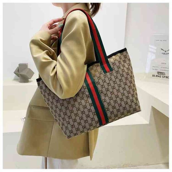 large capacity color bar bag tote handbags top
