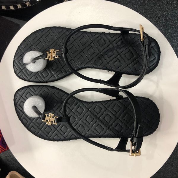 2021 new slippers women summer versatile flat bottomed sandals wear one word casual fashion heel, Black
2021 new slippers women summer versatile flat bottomed sandals wear one word casual fashion heel, Black