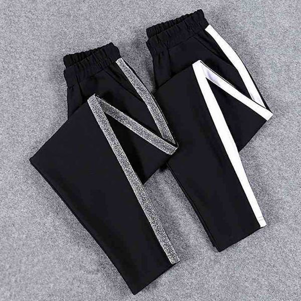 new korean student sports slim fit casual style harlan high waist loose large pants, Black
new korean student sports slim fit casual style harlan high waist loose large pants, Black