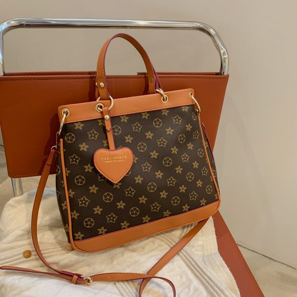 high capacity com-muter tote women's 2021 autumn new old flower shopping versatile one shoulder handbag
high capacity com-muter tote women's 2021 autumn new old flower shopping versatile one shoulder handbag