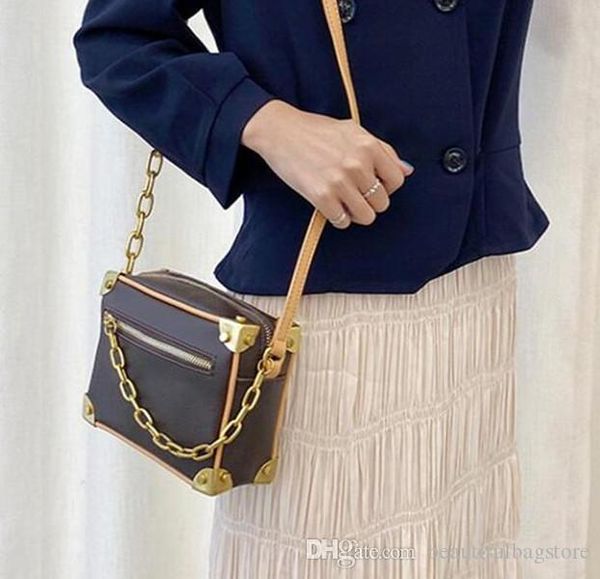 luxurys designers bags m44480 black flower symmetrical trunk box genuine leather mini bucket shoulder bag pouch women fashion body, Black;red
luxurys designers bags m44480 black flower symmetrical trunk box genuine leather mini bucket shoulder bag pouch women fashion body, Black;red