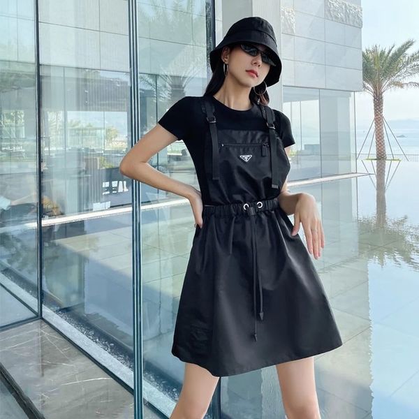 brand 21 new p family triangle waist elastic and thin adjustable strap nylon dress, Black;gray
brand 21 new p family triangle waist elastic and thin adjustable strap nylon dress, Black;gray