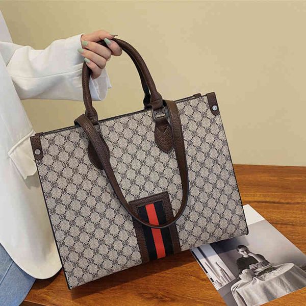 summer bag women's new large capacity tote bag casual one shoulder portable handbags top
summer bag women's new large capacity tote bag casual one shoulder portable handbags top