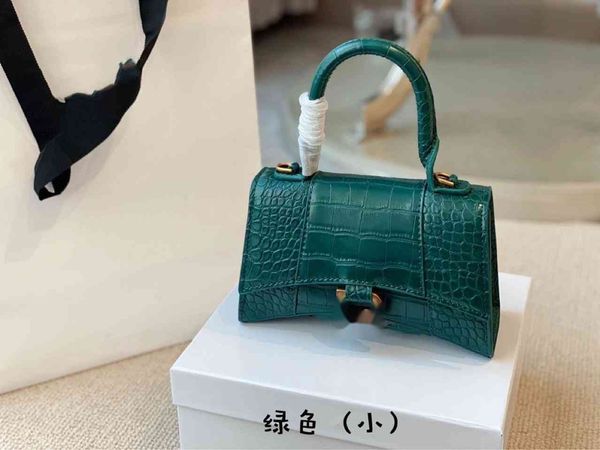 luxury handbags and storage designer balencaiga summer solid color with cover crocodile cross square hard handle green s
luxury handbags and storage designer balencaiga summer solid color with cover crocodile cross square hard handle green s