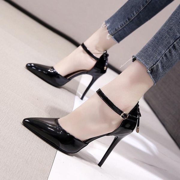 dress shoes 21nude color high heels vogue thin butterfly-knot patent leather middle hollow womens elegant party pum, Black
dress shoes 21nude color high heels vogue thin butterfly-knot patent leather middle hollow womens elegant party pum, Black