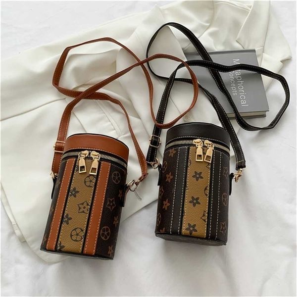 vintage retro barrel caned purses pu leather crossbody cane caning bucket bag desig fanny pack shoulder bags cosmetic makeup pouch g118bb15, Black
vintage retro barrel caned purses pu leather crossbody cane caning bucket bag desig fanny pack shoulder bags cosmetic makeup pouch g118bb15, Black