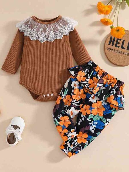 baby embroidery mesh bodysuit & floral print ruffle trim sweatpants she, White
baby embroidery mesh bodysuit & floral print ruffle trim sweatpants she, White