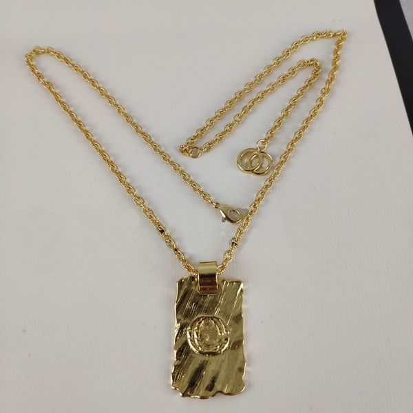 classic Pendant Necklaces Retro Fashion Women's exquisite gold brands butterfly Pendant Necklace 925 Original famous brand High-end Jewelry Party Couples Gift
classic Pendant Necklaces Retro Fashion Women's exquisite gold brands butterfly Pendant Necklace 925 Original famous brand High-end Jewelry Party Couples Gift