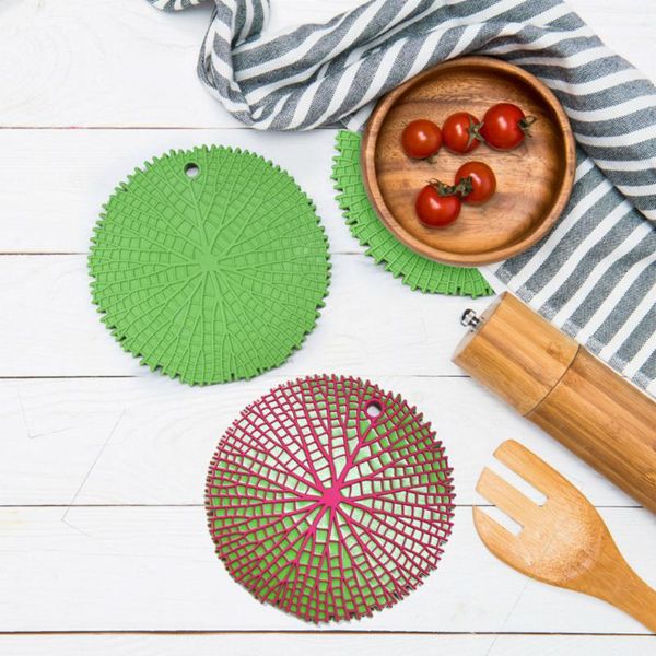 mats & pads silicone insulation placemat non-slip pot pad anti-scalding dining table mat kitchen decoration accessories
mats & pads silicone insulation placemat non-slip pot pad anti-scalding dining table mat kitchen decoration accessories